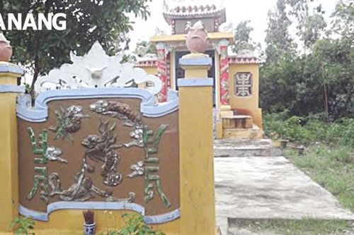 Miếu Bà nơi cửa biển