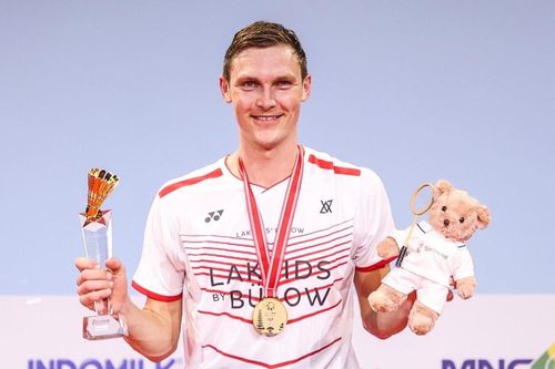 Vượt Momota, kỷ nguyên Axelsen trở lại