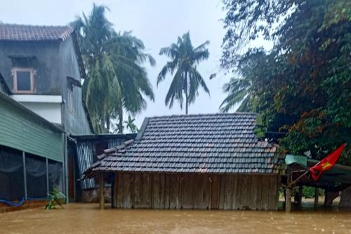 Bình Định: 1 người chết, hơn 19.000 học sinh nghỉ học vì mưa lớn