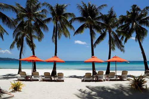 Lo ngại Omicron, Philippines tạm ngừng mở cửa với du khách quốc tế
