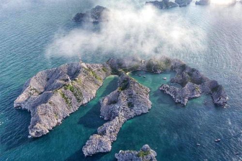 Đảo Long Châu - Vẻ đẹp hoang sơ, kỳ vĩ giữa vịnh Lan Hạ