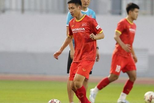 Hùng Dũng trở lại, phô diễn kĩ năng cùng ĐTVN trước thềm AFF Cup 2020