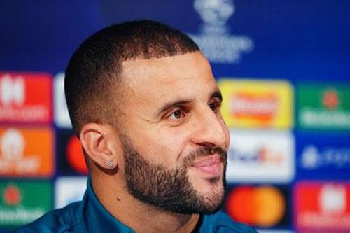 Walker tiết lộ thiếu sót khiến Man City chưa thể ngang hàng MU và Liverpool