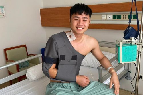 Văn Toản phẫu thuật thành công