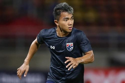 Chanathip xin HLV Consadole Sapporo về sớm dự AFF Cup
