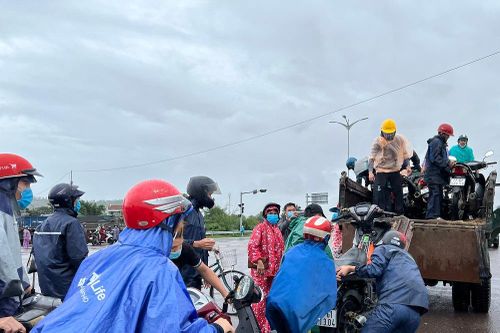 Bình Định: Lũ lớn khiến gần 20.000 nhà dân bị ngập, hơn 66.000 học sinh nghỉ học