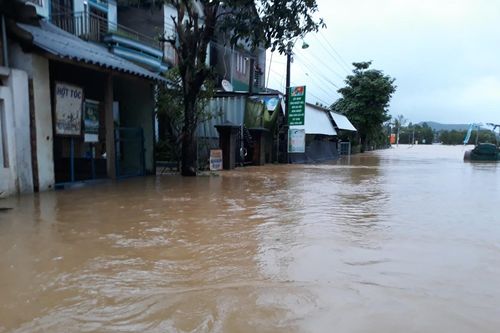 Quảng Ngãi: Khẩn trương ứng phó với mưa lớn, nước lũ dâng cao
