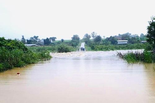 Mưa lũ làm 2 người chết, mất tích và ngập lụt diện rộng ở Đắk Lắk