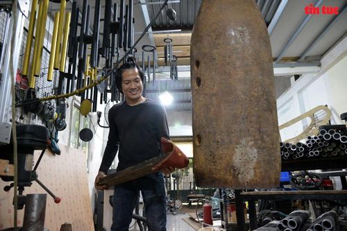 'Biến' vỏ bom B52 thành chiếc chuông có khả năng trị liệu