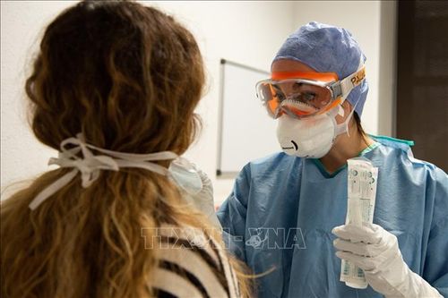 Số ca mắc COVID-19 vượt 262,6 triệu, thế giới tăng cường đối phó với biến thể Omicron