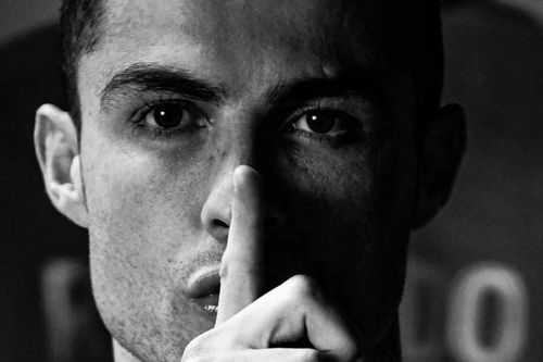 Ronaldo ấm ức, tố Tổng biên tập France Football dối trá
