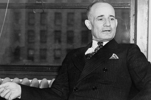 Hiểu hơn về triết lý thành công của Napoleon Hill với văn hóa châu Á