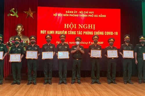 Bộ đội Biên phòng thành phố: Khen thưởng cán bộ, chiến sĩ hoàn thành tốt nhiệm vụ chống dịch tại biên giới Tây Nam