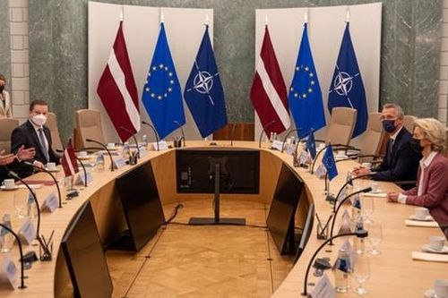 Thông điệp từ chuyến công du Baltic của NATO và EU