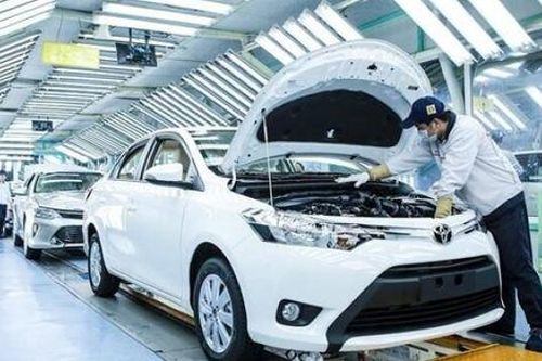 Tháng 12/2021, giảm 50% lệ phí trước bạ với ô tô sản xuất trong nước, nhiều quy định mới với công chức, viên chức