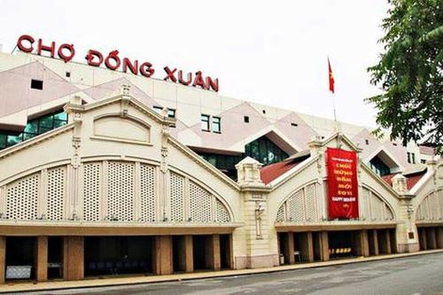 Tìm người từng đến chợ Đồng Xuân, quán cà phê, hàng ăn, trường Đại học liên quan ca mắc COVID-19