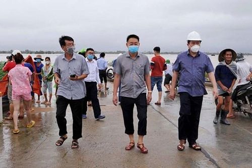 Phú Yên: Mưa lũ khiến hàng ngàn hộ dân phải sơ tán trong đêm