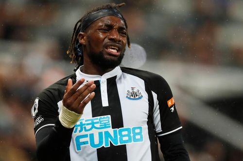 Newcastle chìm trong khủng hoảng