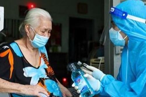 Hà Nội: Cho cách ly F1, điều trị F0 nhẹ tại nhà ở bốn quận trung tâm