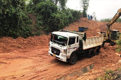 Báo động sạt lở, hạn chế đi lại trên quốc lộ 27C nối Nha Trang - Đà Lạt