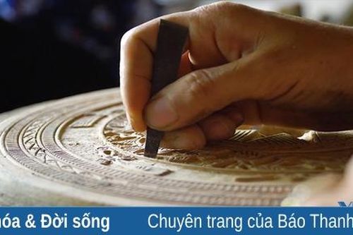 Người làm sống lại nghề đúc đồng truyền thống ở Thiệu Trung