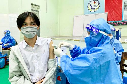 Pleiku phủ vắc xin cho trẻ từ 12 đến dưới 18 tuổi