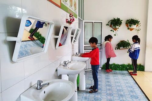 Sẽ xây dựng chương trình, sách giáo khoa cho trẻ em khuyết tật
