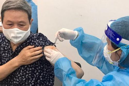 Chiều 1/12: Cả nước đã tiêm hơn 123,5 triệu liều vaccine phòng COVID-19; Bến Tre thêm 320 F0 trong cộng đồng