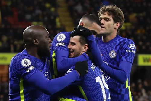 Chelsea giữ ngôi đầu sau trận thắng Watford