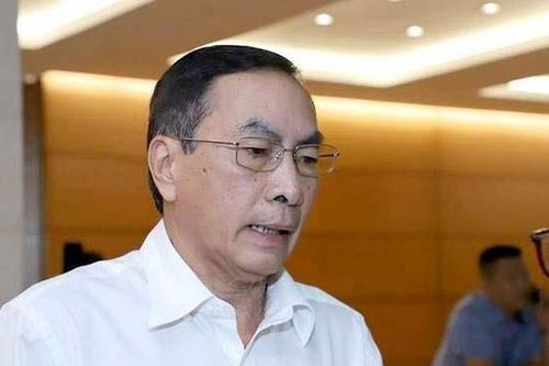 Vụ 'chờ cả buổi để nhận hỗ trợ 2.000 đồng': Thể hiện sự cứng nhắc, quan liêu!