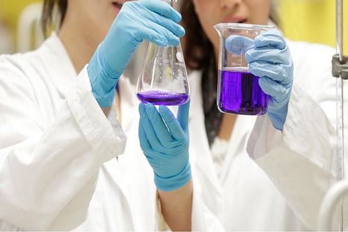 Công nghiệp hóa chất phát triển theo hướng hóa học xanh bền vững