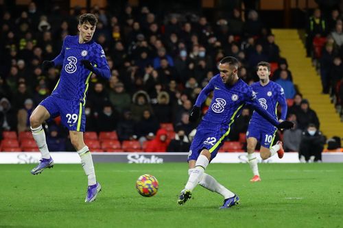Thắng vất vả Watford, Chelsea giữ ngôi đầu Ngoại hạng Anh