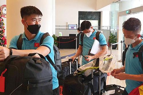 AFF Cup 2021: Sức hấp dẫn từ… 'ao làng'