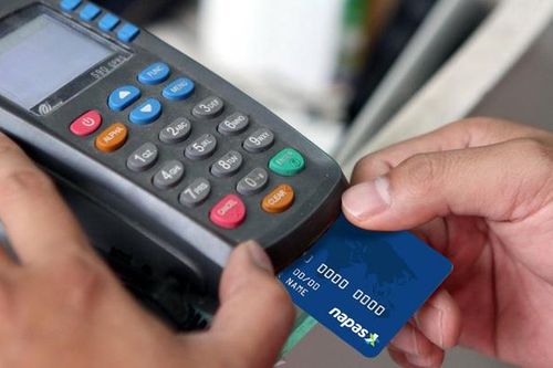 Phân trách nhiệm khi xảy ra giao dịch giả mạo liên quan đến thẻ nội địa