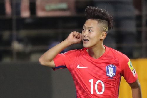 'Messi Hàn Quốc' báo 'tin buồn' cho bầu Hiển