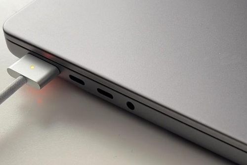 MacBook Pro 16 inch vừa ra mắt đã gặp lỗi không thể sạc bằng cổng MagSafe