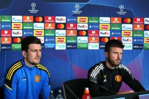 Carrick theo chân Solskjaer chính thức rời MU