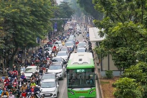 Mở thêm 14 làn đường riêng cho xe buýt: Cần rút ra bài học từ dự án BRT