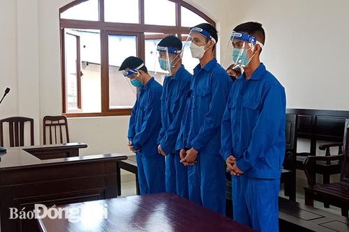 Lãnh án vì chế tạo, mua bán vũ khí quân dụng