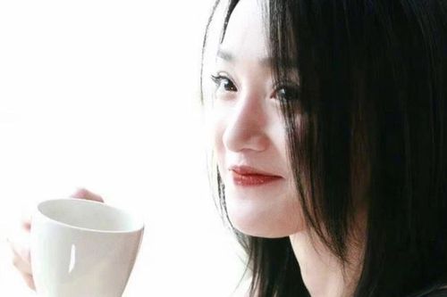 Châu Tấn gây bão mạng bởi loạt ảnh hậu trường 10 năm trước