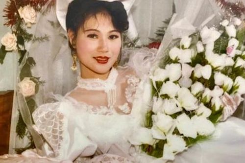 9x khoe ảnh cưới của mẹ hơn 20 năm trước, danh tính cô dâu khiến nhiều người kinh ngạc