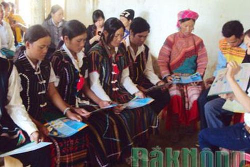 Người dân miền núi chưa 'mặn mà' với công tác xã hội hóa phương tiện tránh thai, dịch vụ kế hoạch hóa gia đình, sức khỏe sinh sản