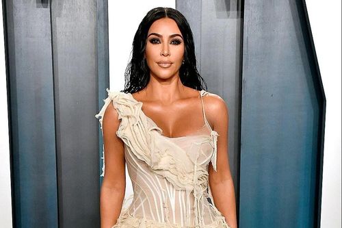 Thời trang của Kim Kardashian được vinh danh