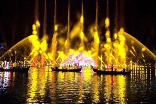 Show diễn nghệ thuật thực cảnh đa phương tiện trên mặt nước lớn nhất Việt Nam