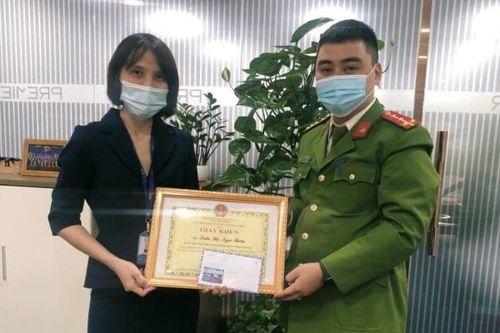 Nhân viên ngân hàng giúp khách thoát cú lừa 1,8 tỷ đồng