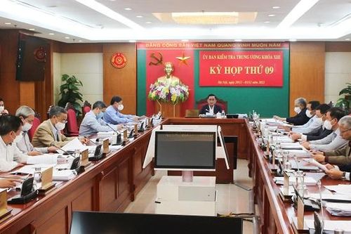 Đảng viên không được thâu tóm quyền lực, đòi thực hiện 'tam quyền phân lập, xã hội dân sự'