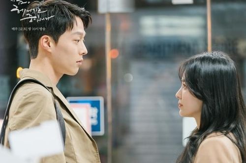 Top 3 bộ phim Hàn Quốc hot nhất cuối năm 2021 mà bạn không nên bỏ lỡ