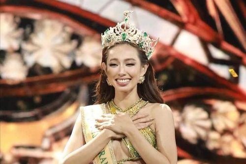 Tuổi thơ thiếu thốn tình cảm của Tân Hoa hậu Hòa bình quốc tế Thùy Tiên