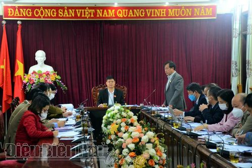 Thẩm tra 6 báo cáo, dự thảo nghị quyết trình kỳ họp HĐND tỉnh