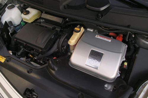 Tại sao Toyota tiếp tục sử dụng công nghệ pin 25 năm tuổi?